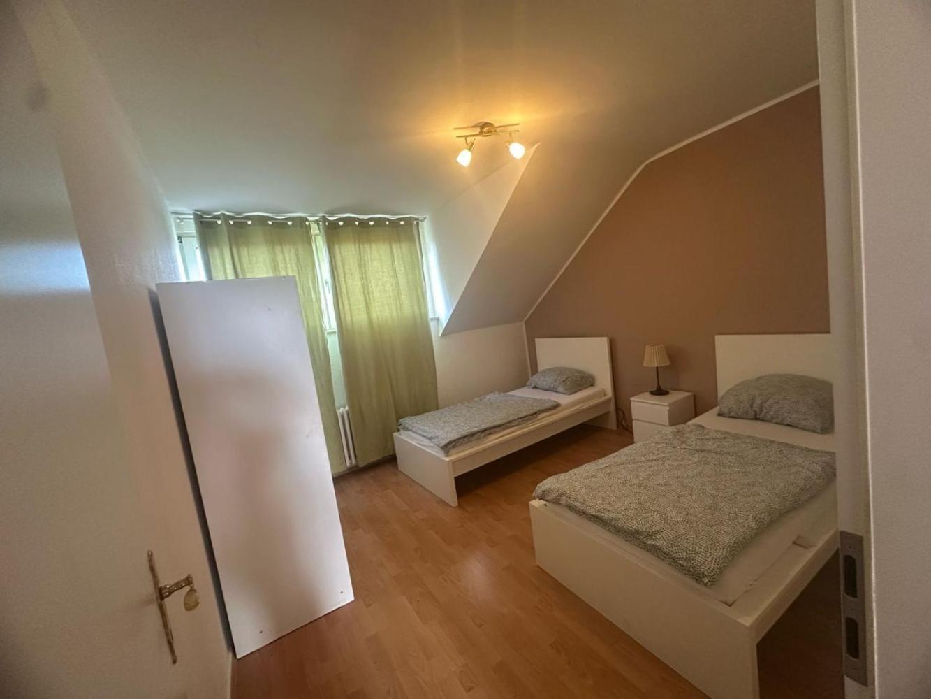 Ferienwohnung นอยส์ ภายนอก รูปภาพ