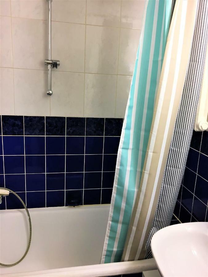 Ferienwohnung นอยส์ ภายนอก รูปภาพ